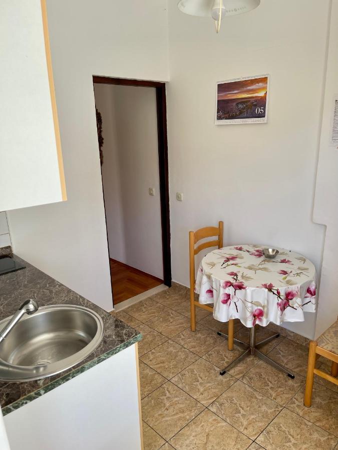 Rooms & Apartments Tepsa - Centre Hvar Town Exterior photo