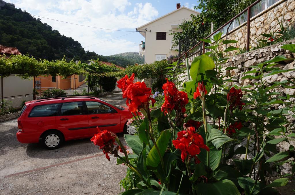 Rooms & Apartments Tepsa - Centre Hvar Town Exterior photo
