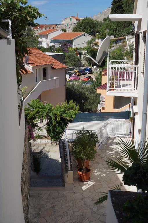 Rooms & Apartments Tepsa - Centre Hvar Town Exterior photo