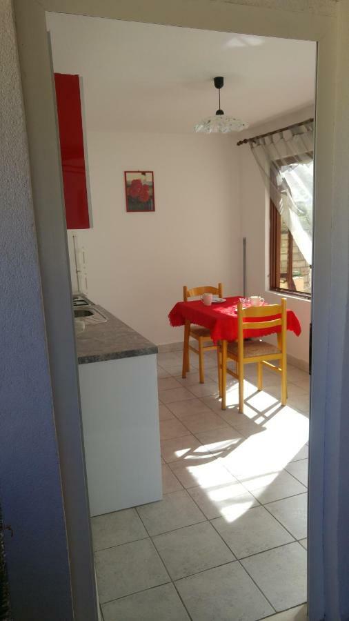 Rooms & Apartments Tepsa - Centre Hvar Town Exterior photo